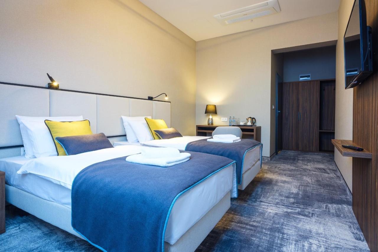 Double or Twin Room Extra Bed