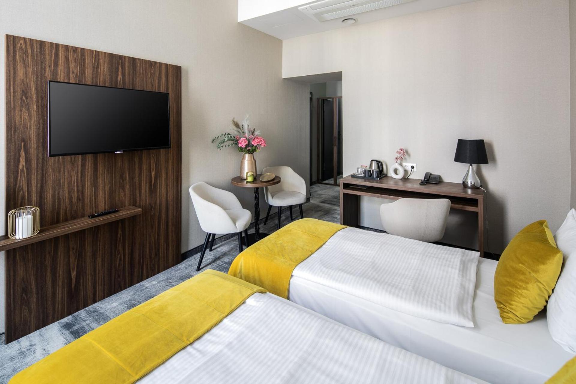 Premium Quadruple Room